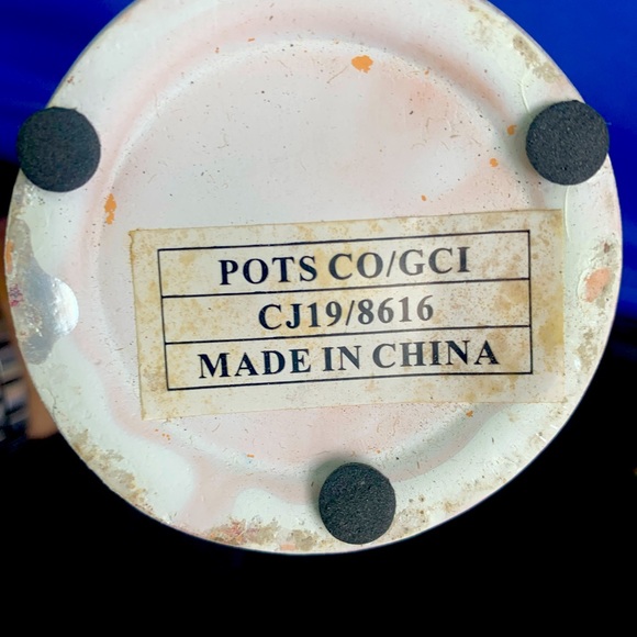 Candy Stripe Vase. Ceramic. Light weight. Fun. Works with tall flowers! - Picture 4 of 4